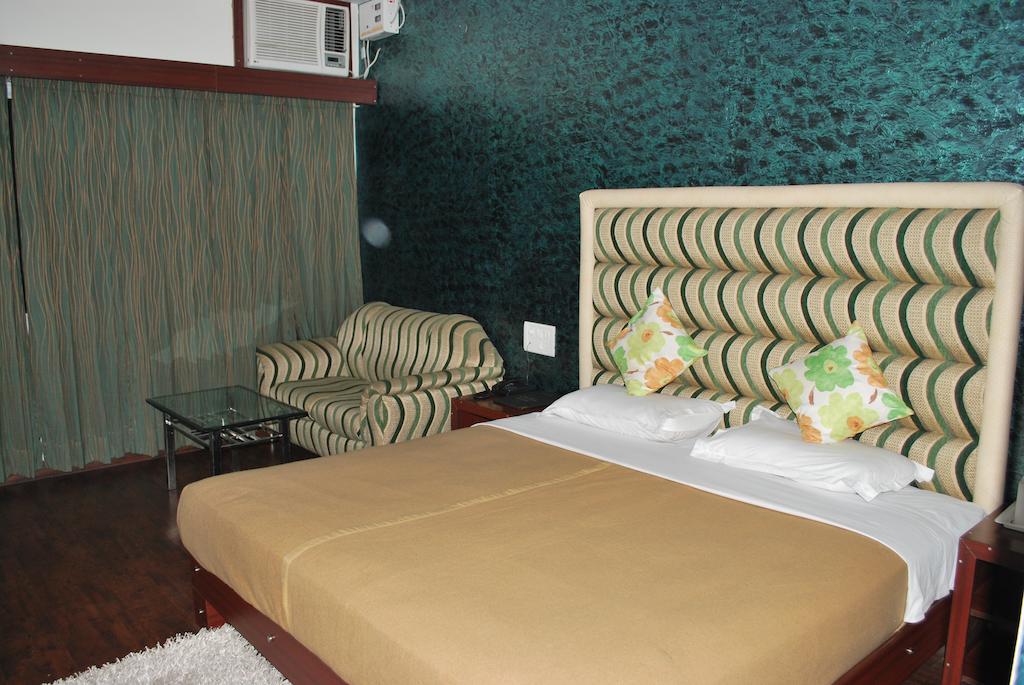 Hotel Panchwati Bilaspur  Bilik gambar